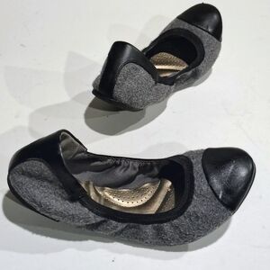 Dexflex Comfort Elegant Gray and Black Women's Flannel Flats Size 11W